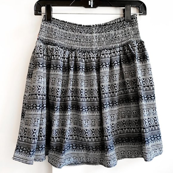 francessca's aztec print elastic band flare skirt - Picture 2 of 5